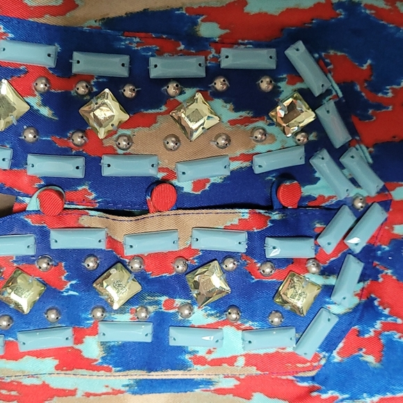 Jones New York size 1X tunic with beading and stones - Picture 2 of 5